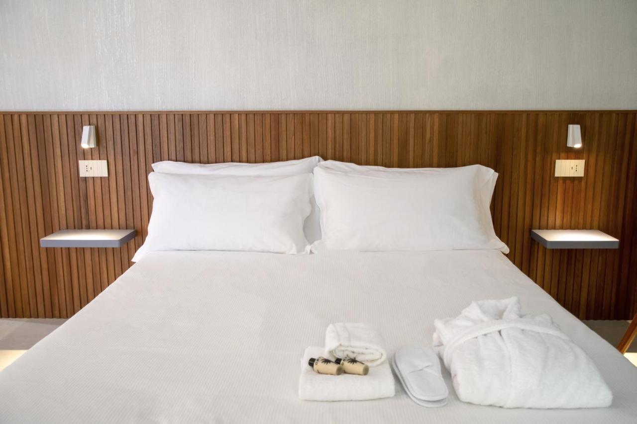 Villa D'Orville Luxury Suites Taormina Ngoại thất bức ảnh