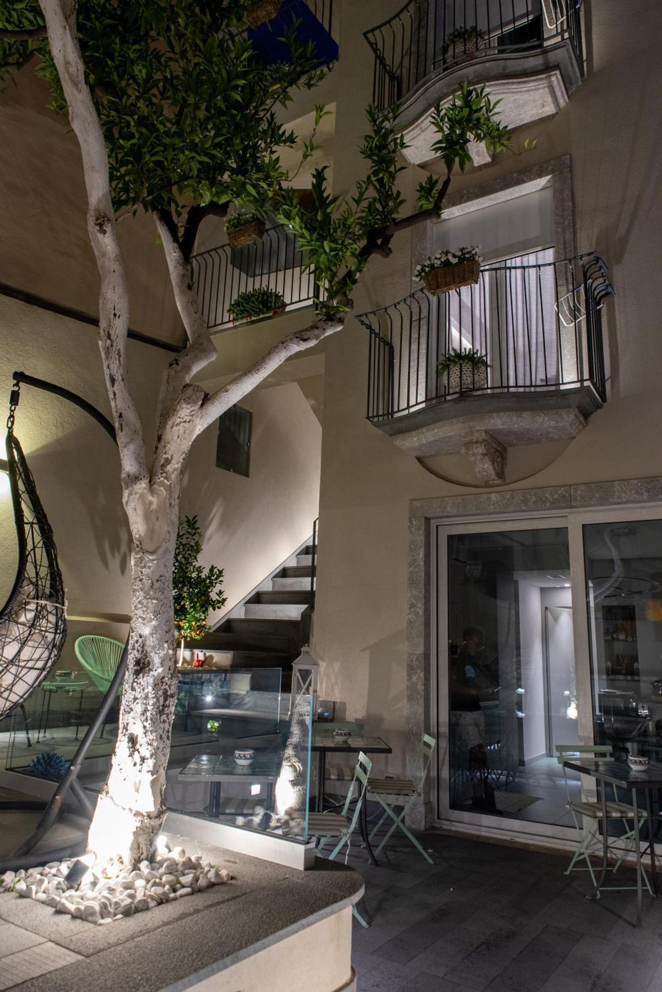 Villa D'Orville Luxury Suites Taormina Ngoại thất bức ảnh