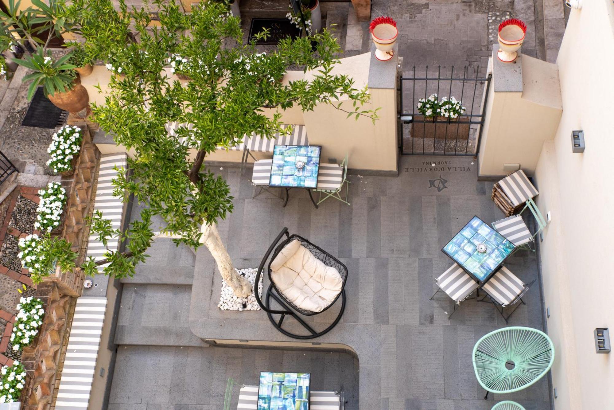Villa D'Orville Luxury Suites Taormina Ngoại thất bức ảnh