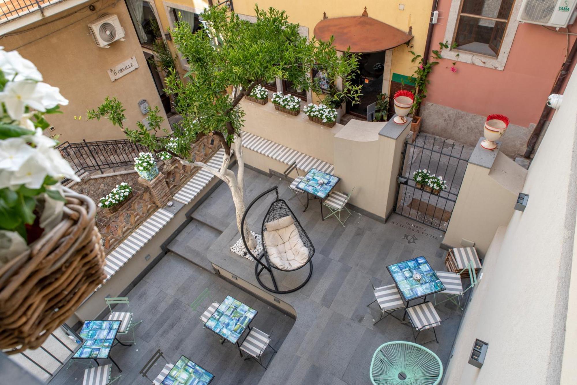 Villa D'Orville Luxury Suites Taormina Ngoại thất bức ảnh