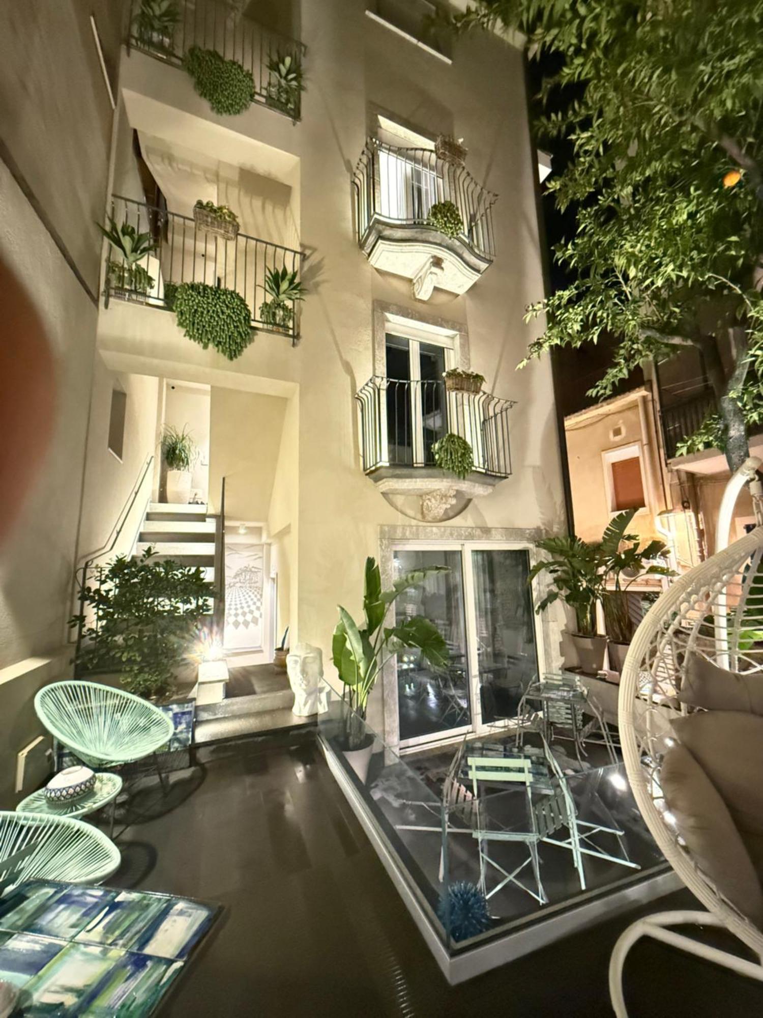 Villa D'Orville Luxury Suites Taormina Ngoại thất bức ảnh